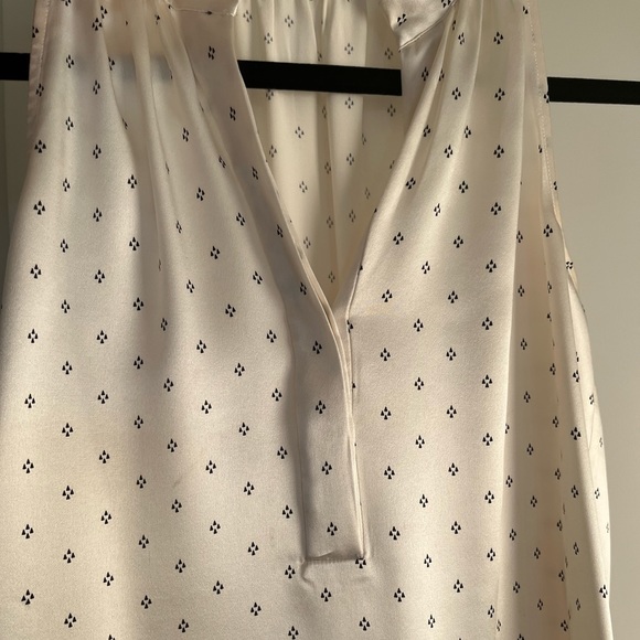 Theory Silk Sleeveless Top - Gorgeous!! - Picture 2 of 7